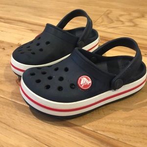 Crocs Navy/white/red stripe Size 8 Toddler